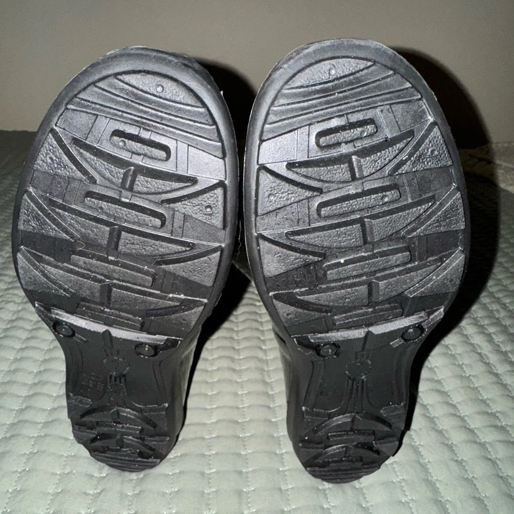 Kamik waterproof made
