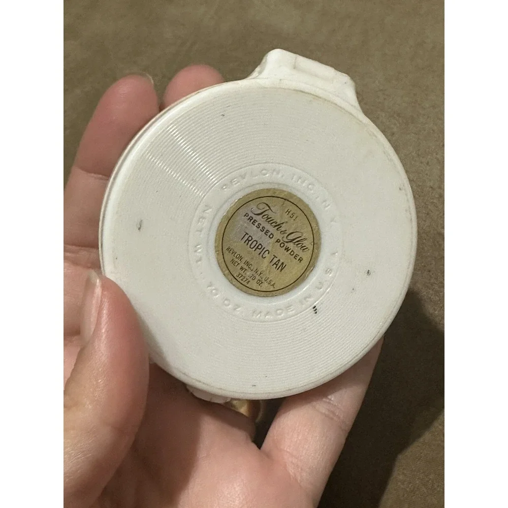 N/A vintage revlon