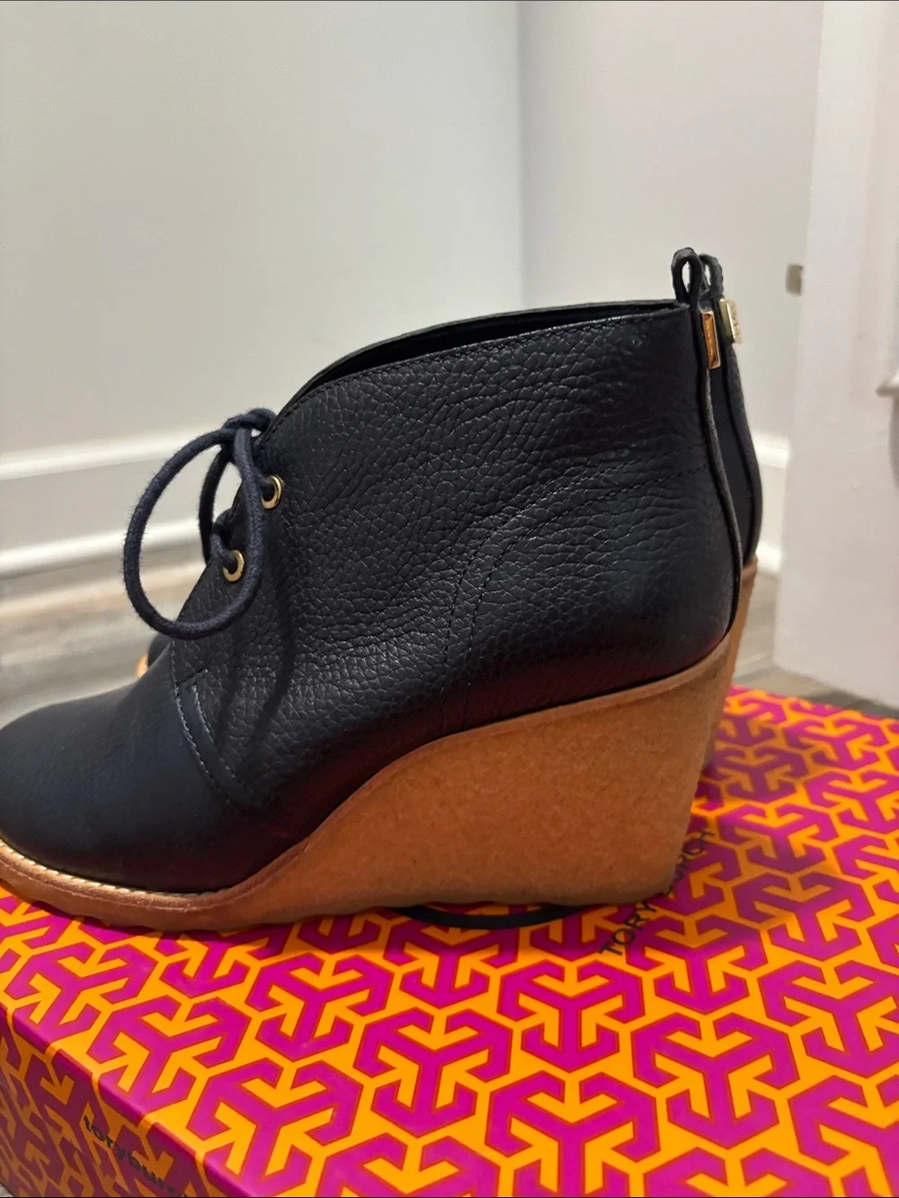 Tory Burch black pebbled
