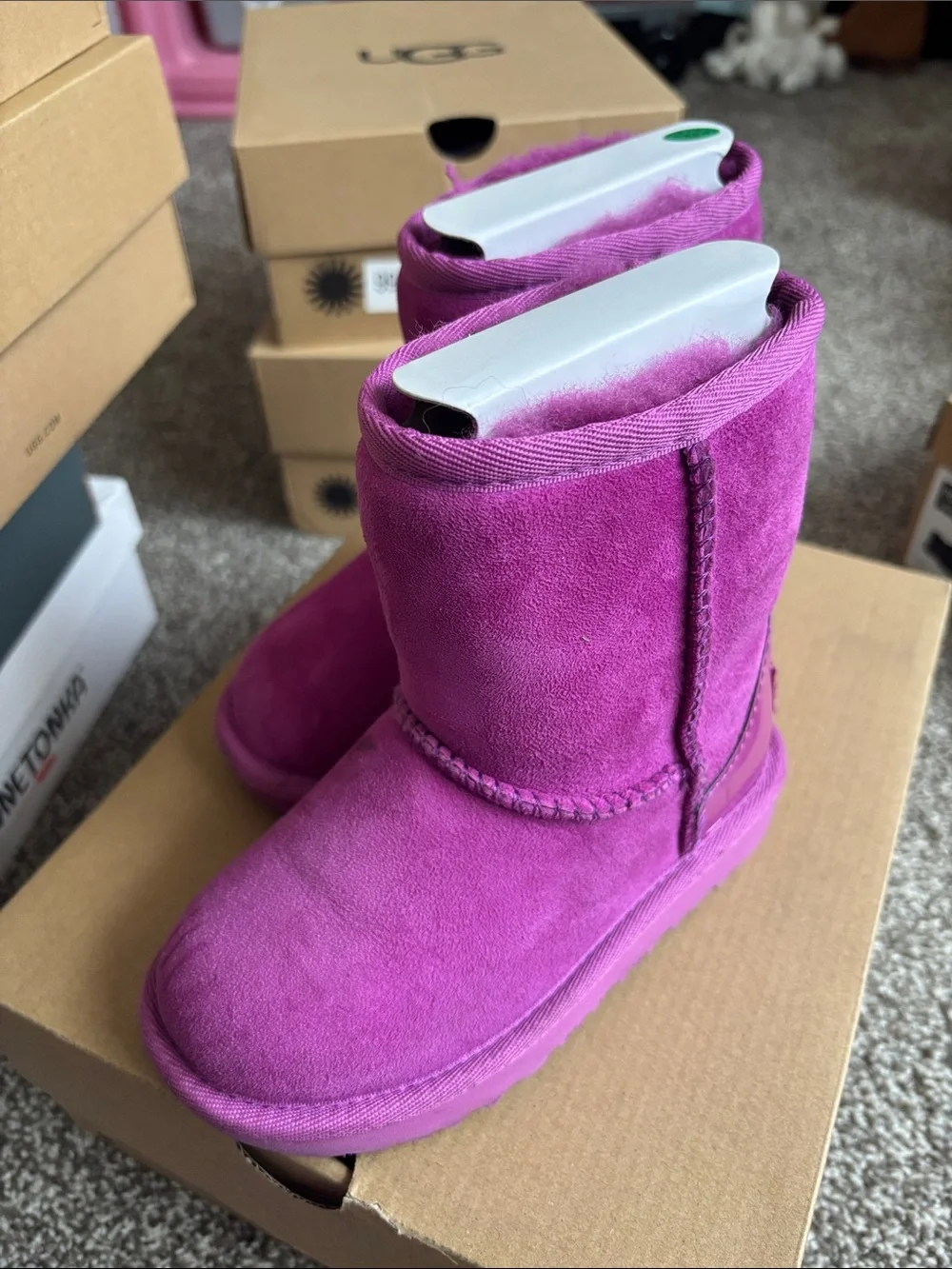 UGG image shows