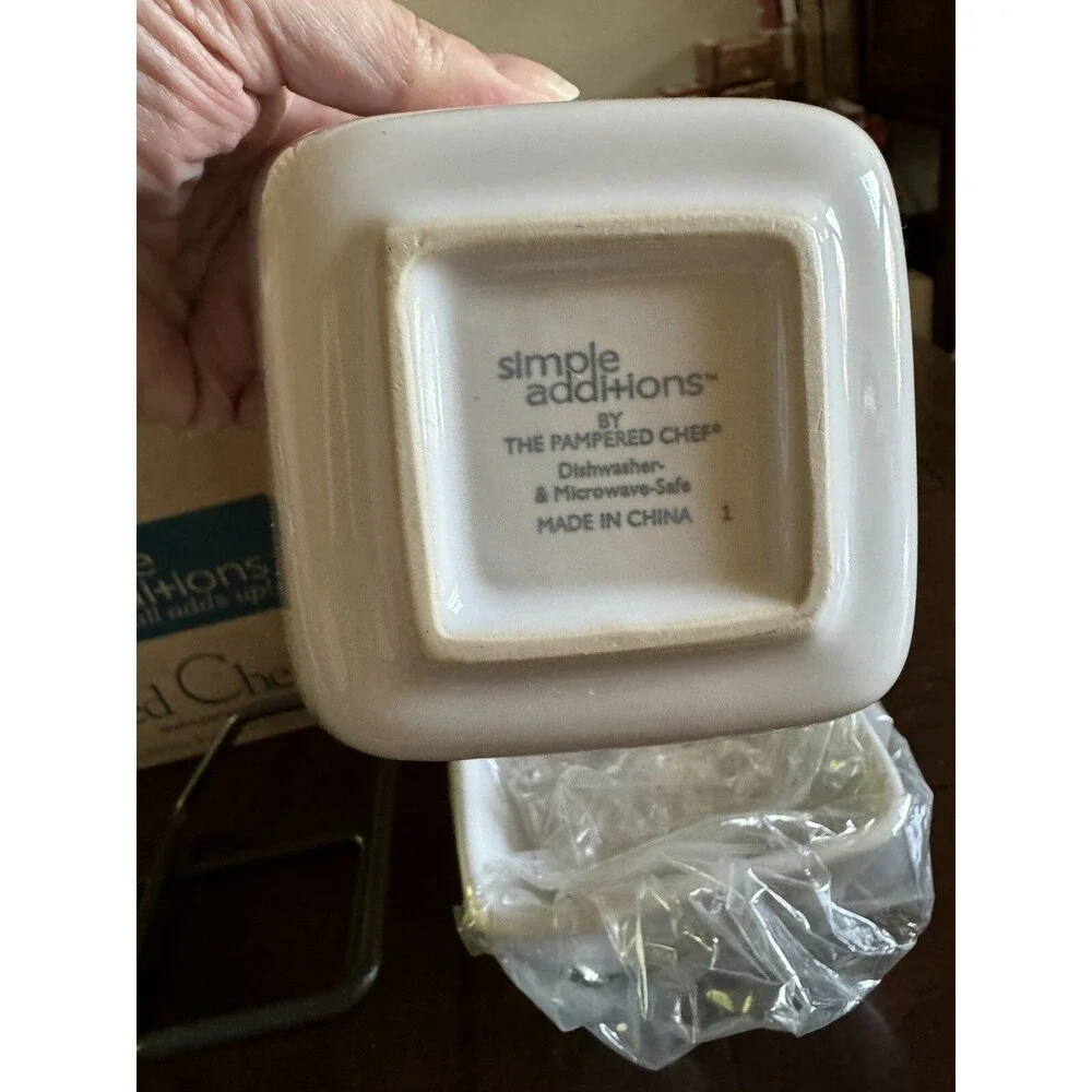 Pampered Chef this listing