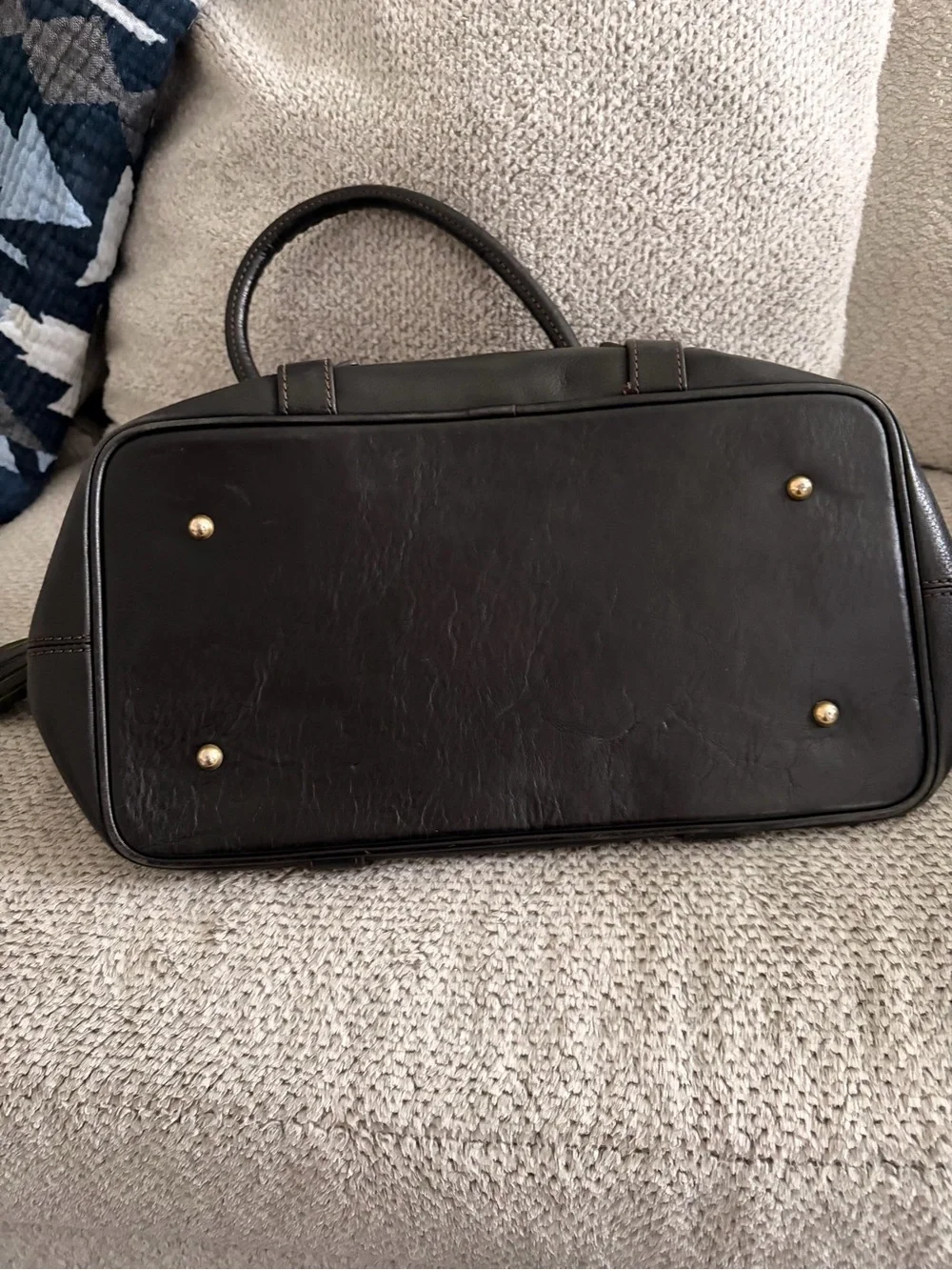 Dooney & Bourke gorgeous bag