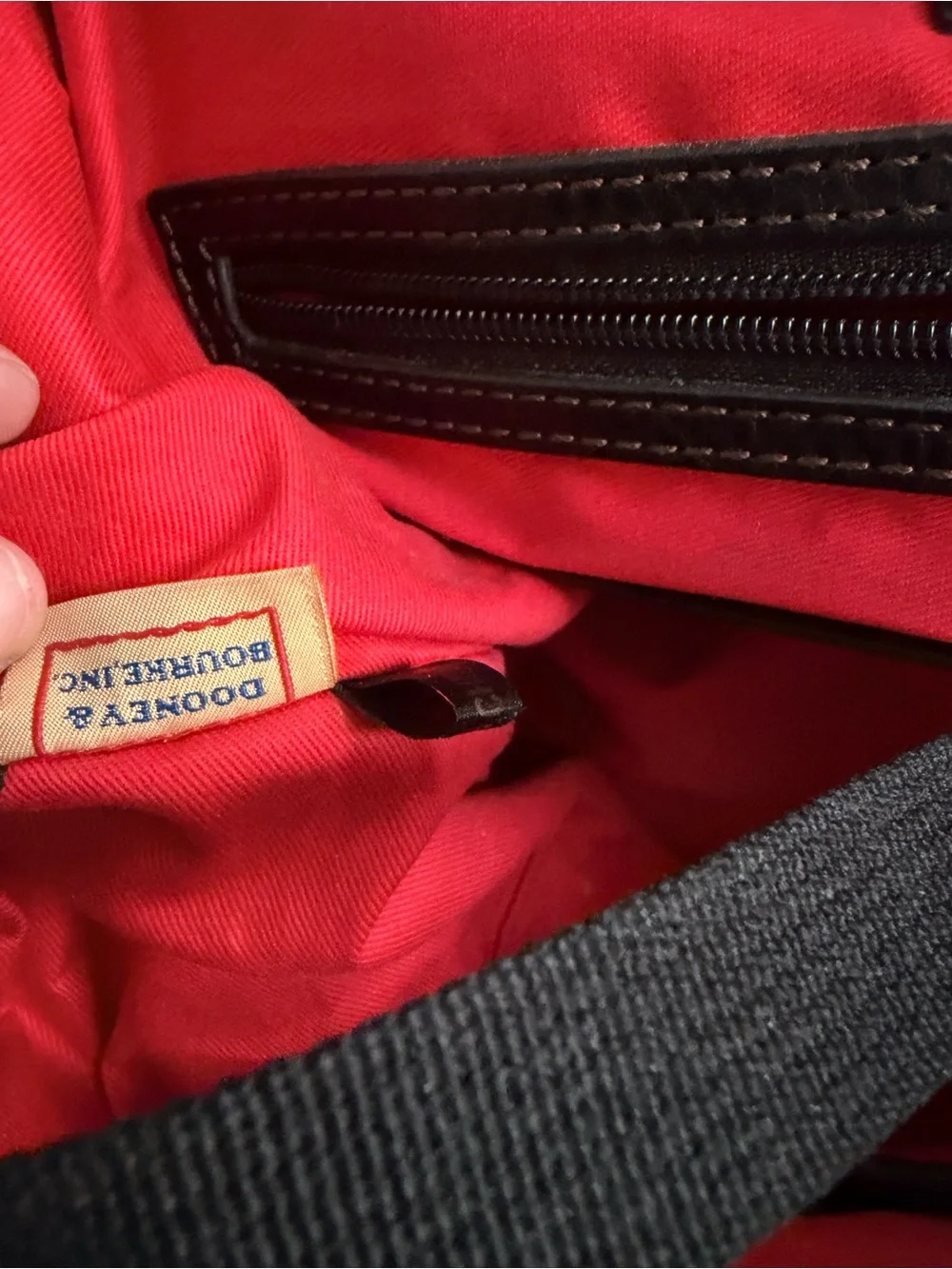 Dooney & Bourke gorgeous bag
