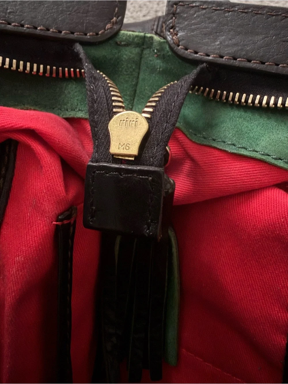 Dooney & Bourke gorgeous bag