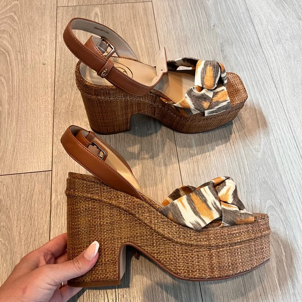 NEW Sam Edelman platform heel. New size 8