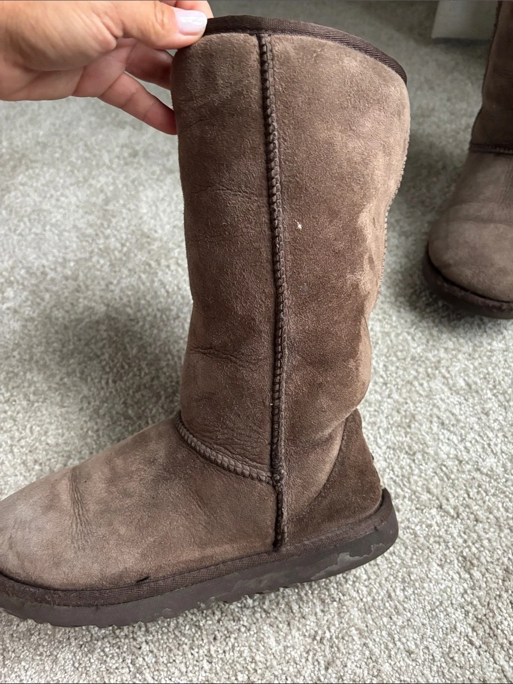 UGG classic mid