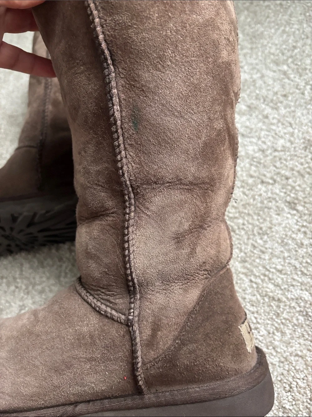 UGG classic mid