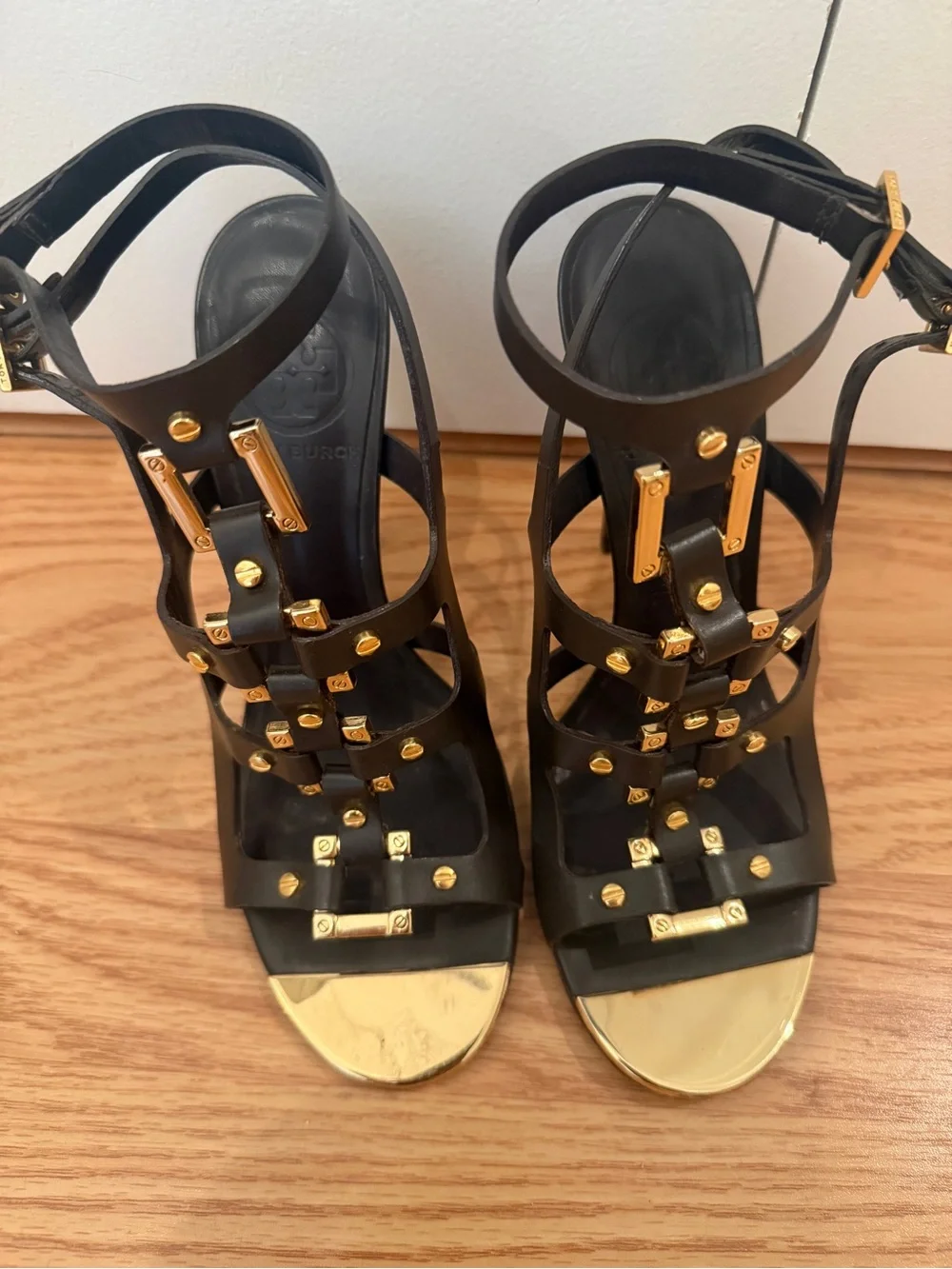 Tory Burch 🤍 elegant