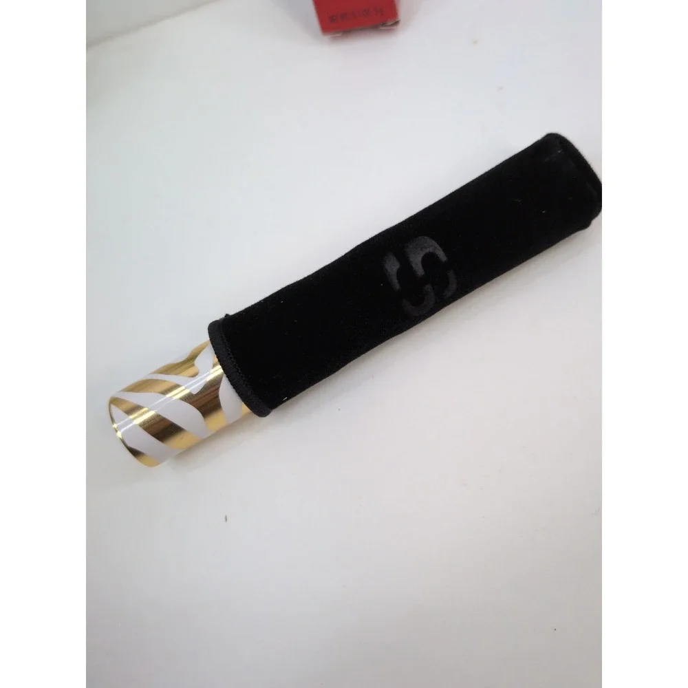 Sisley gently pre