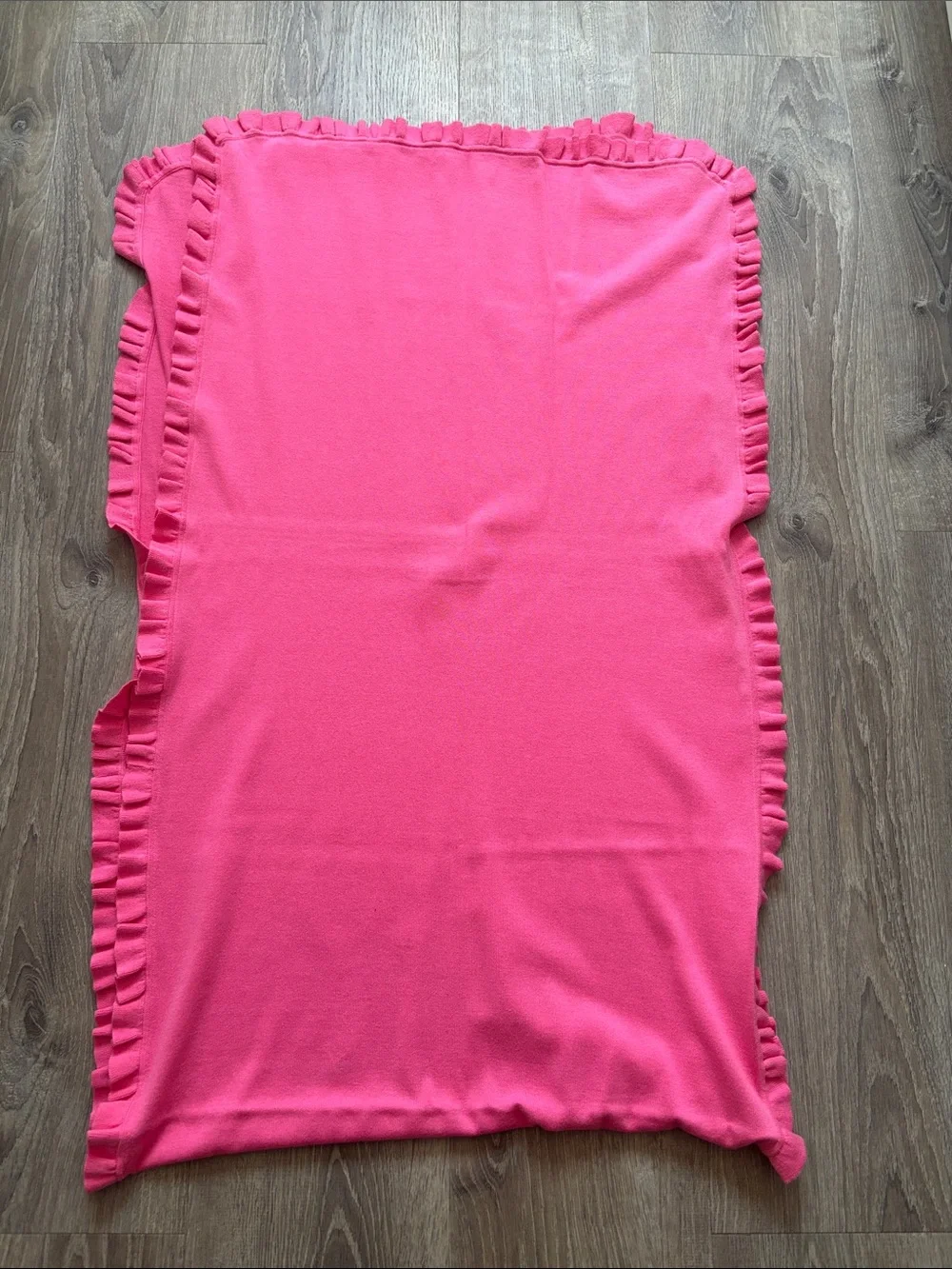 LIlly Pulitzer ruffled edge wrap