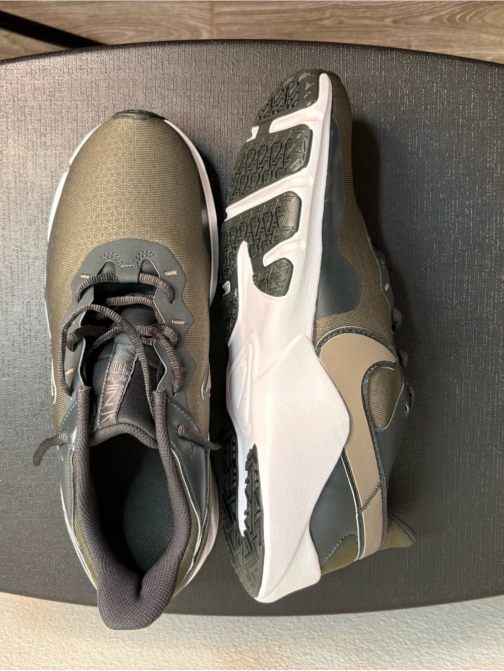 Nike men’s athletic