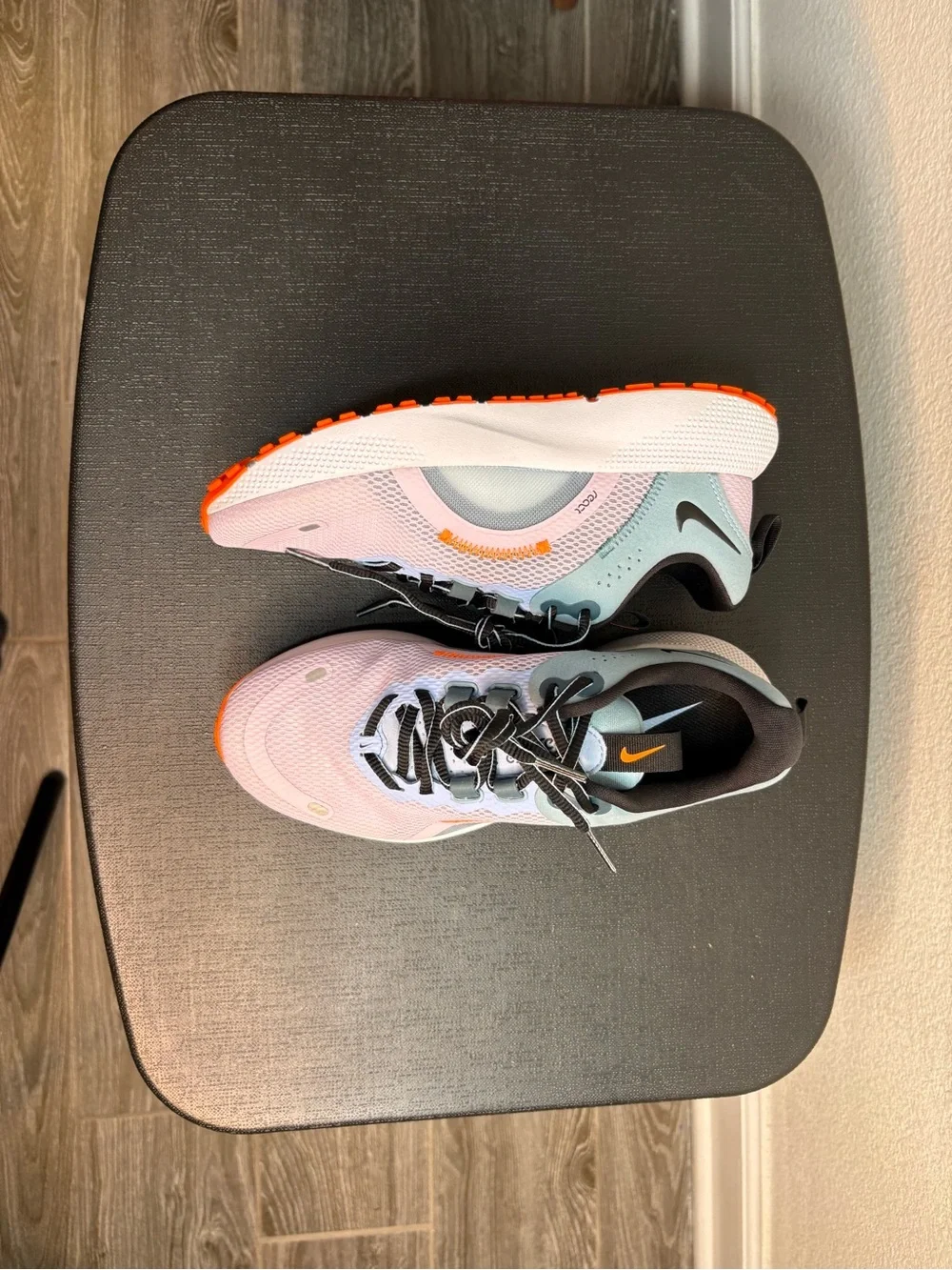Nike wmns react