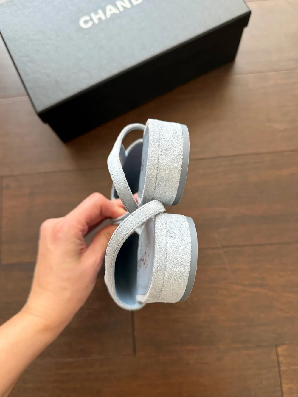 CHANEL 100% authentic