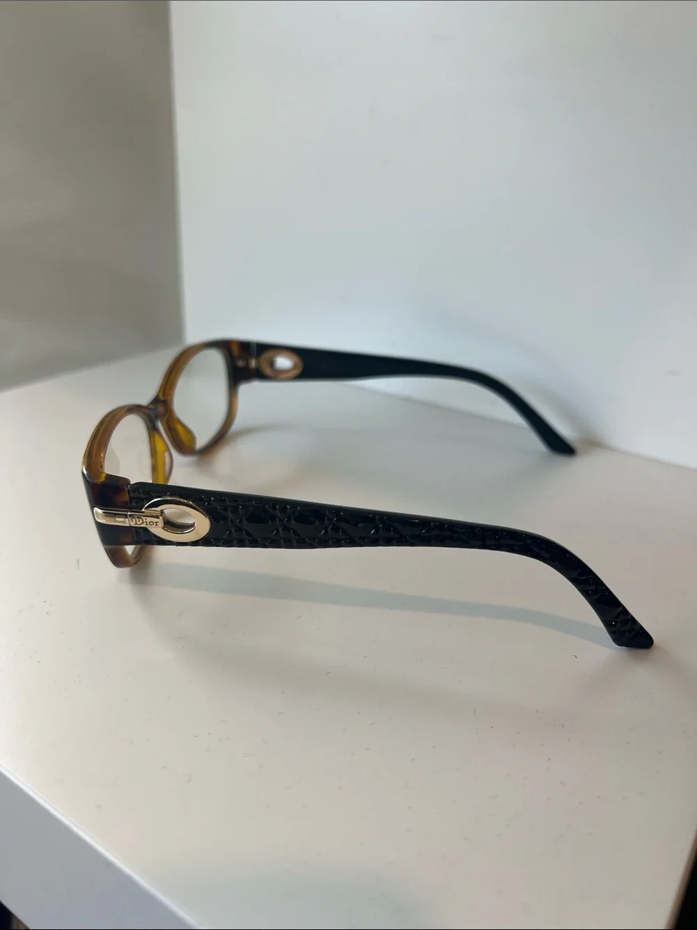 Dior vintage Women’s Tortoiseshell Oval Glasses - Brown/Black