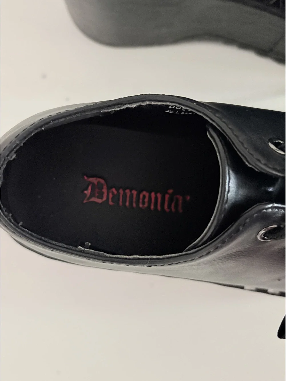 Demonia minor scuffs