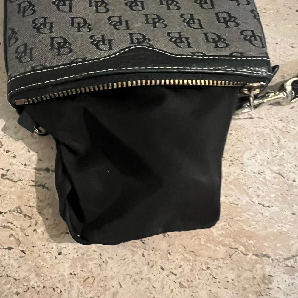Dooney & Bourke dooney bourke