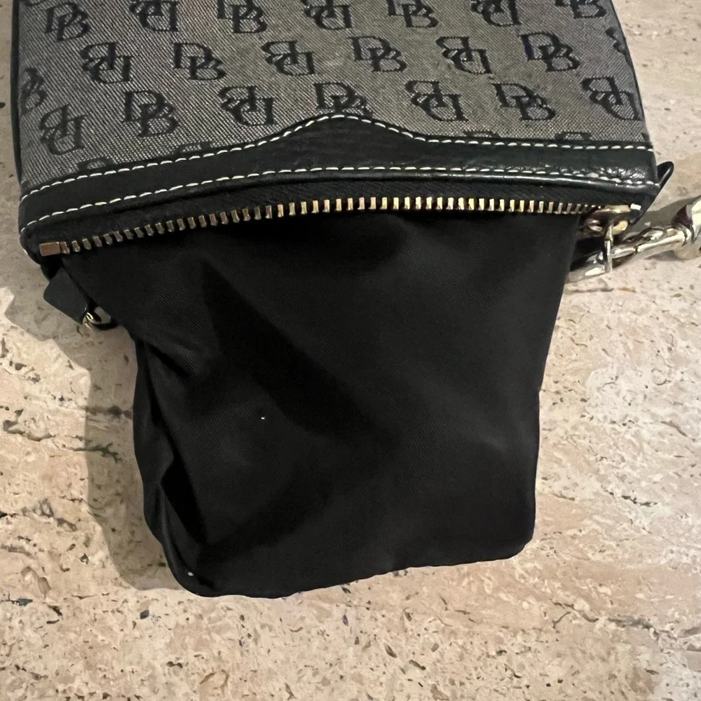 Dooney & Bourke dooney bourke