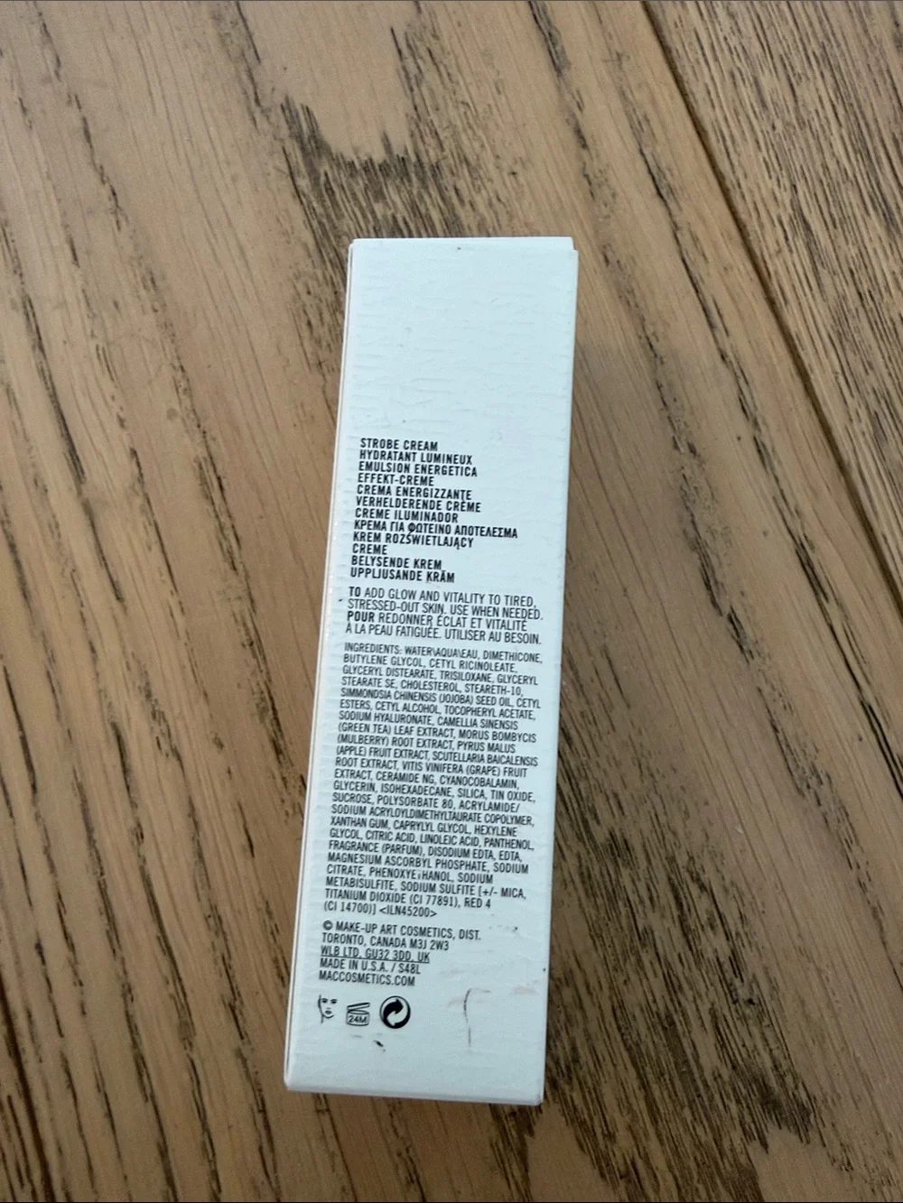 MAC Cosmetics light reflecting