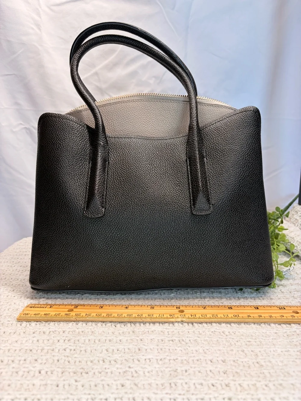 kate spade structured pebbled