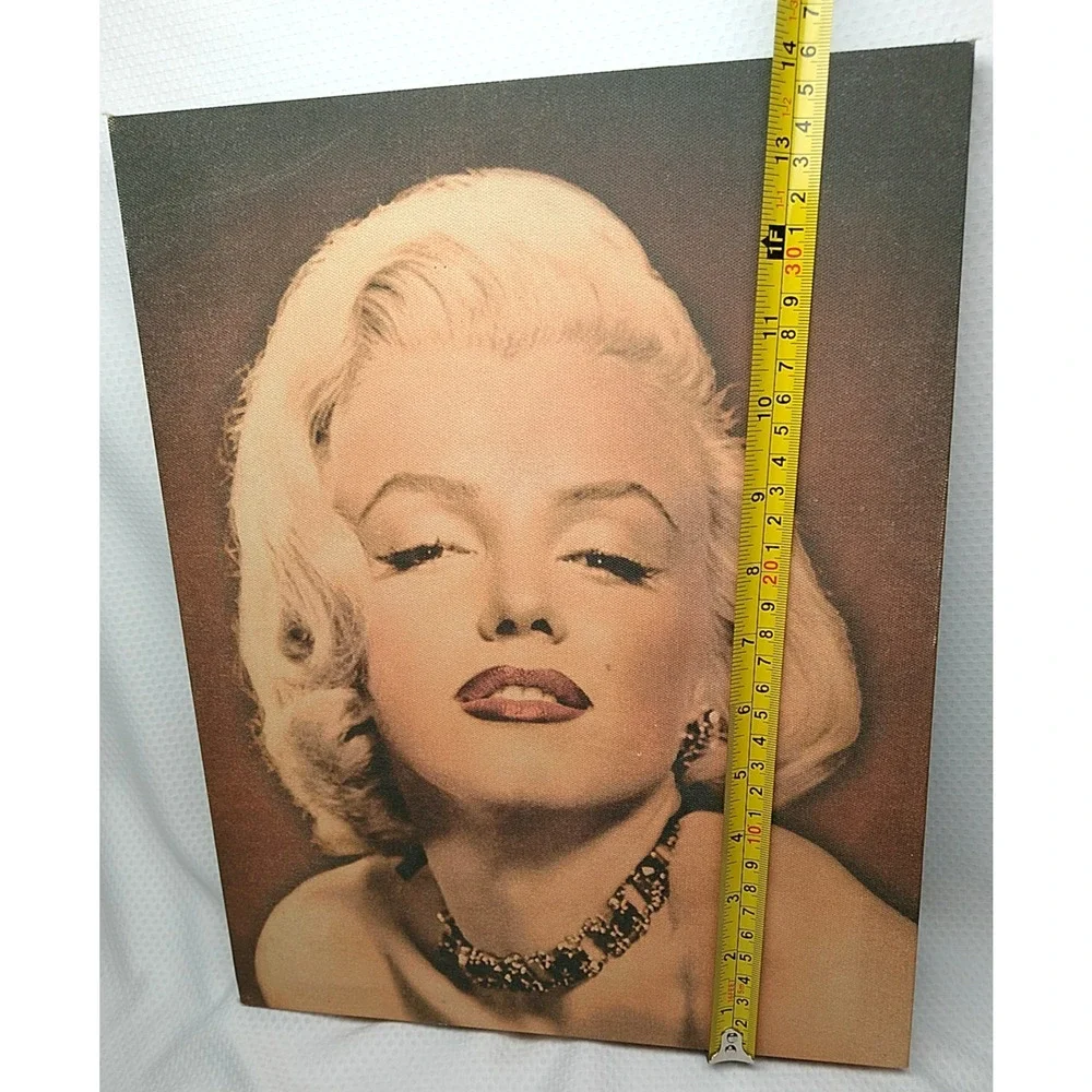 N/A marilyn monroe