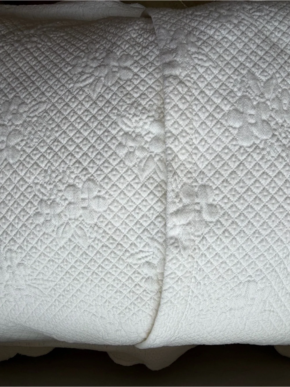 N/A classic white