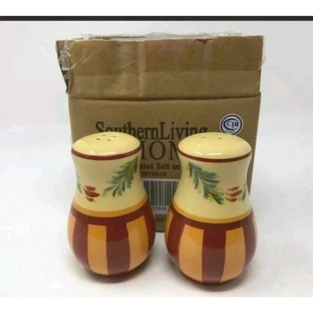Southern Living At Home Gail Pittman Siena  Salt And Pepper Shakers