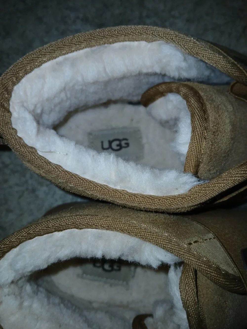 UGG excellent