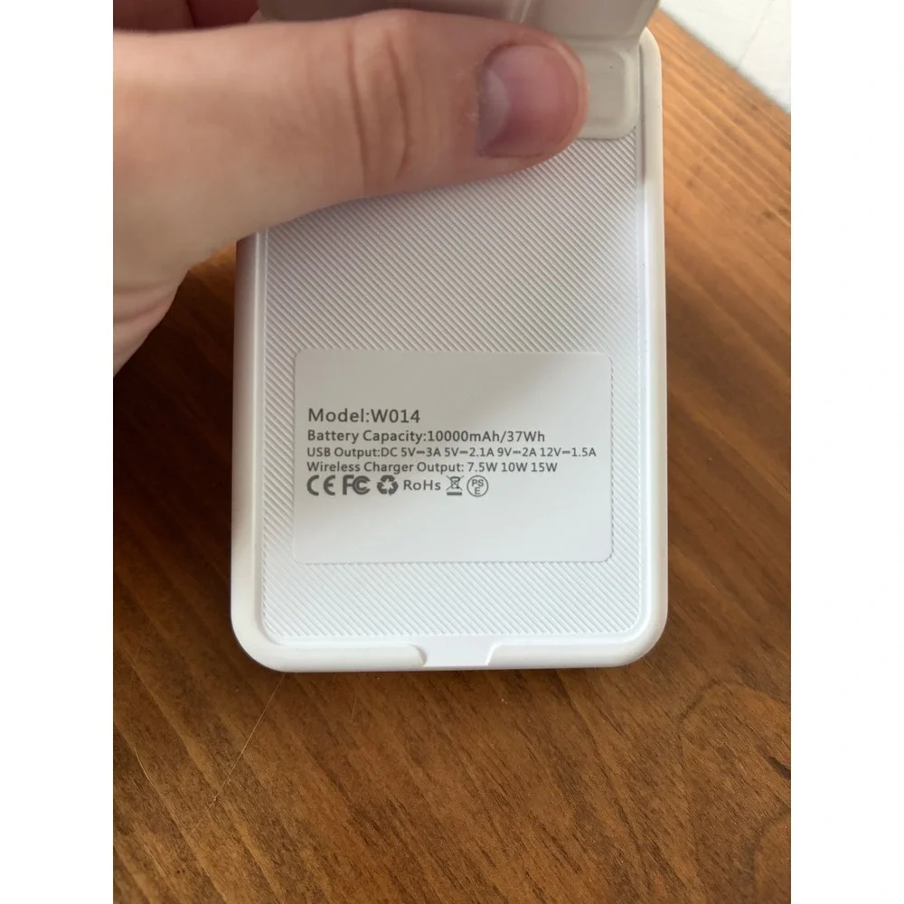 Unbranded magnetic wireless