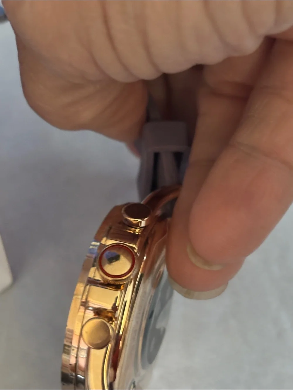 Happy Watch pink smartwatch