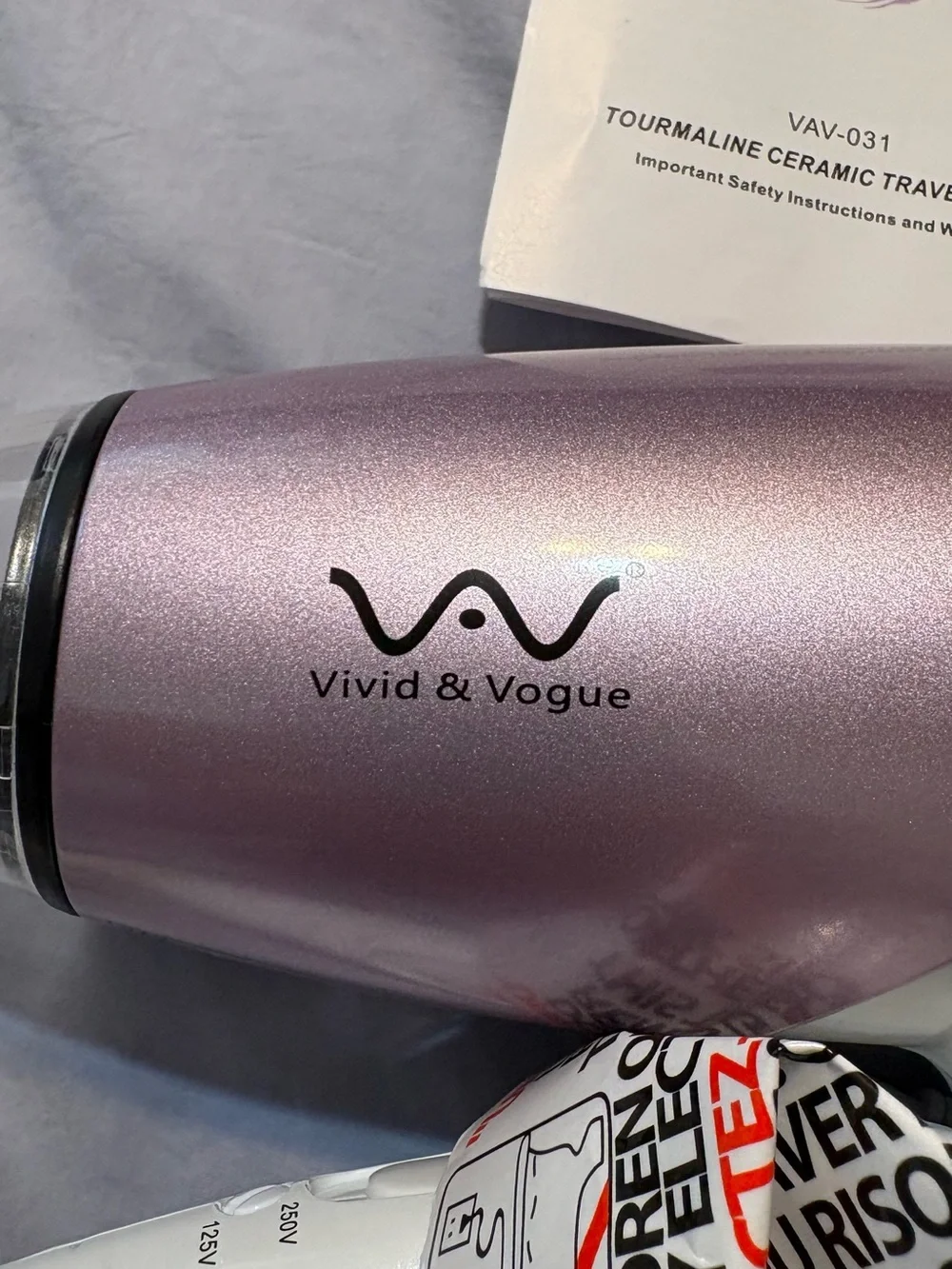 Vivid and vogue compact 1875w