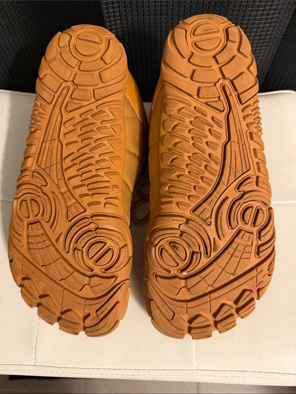 Peak Footwear discover natural