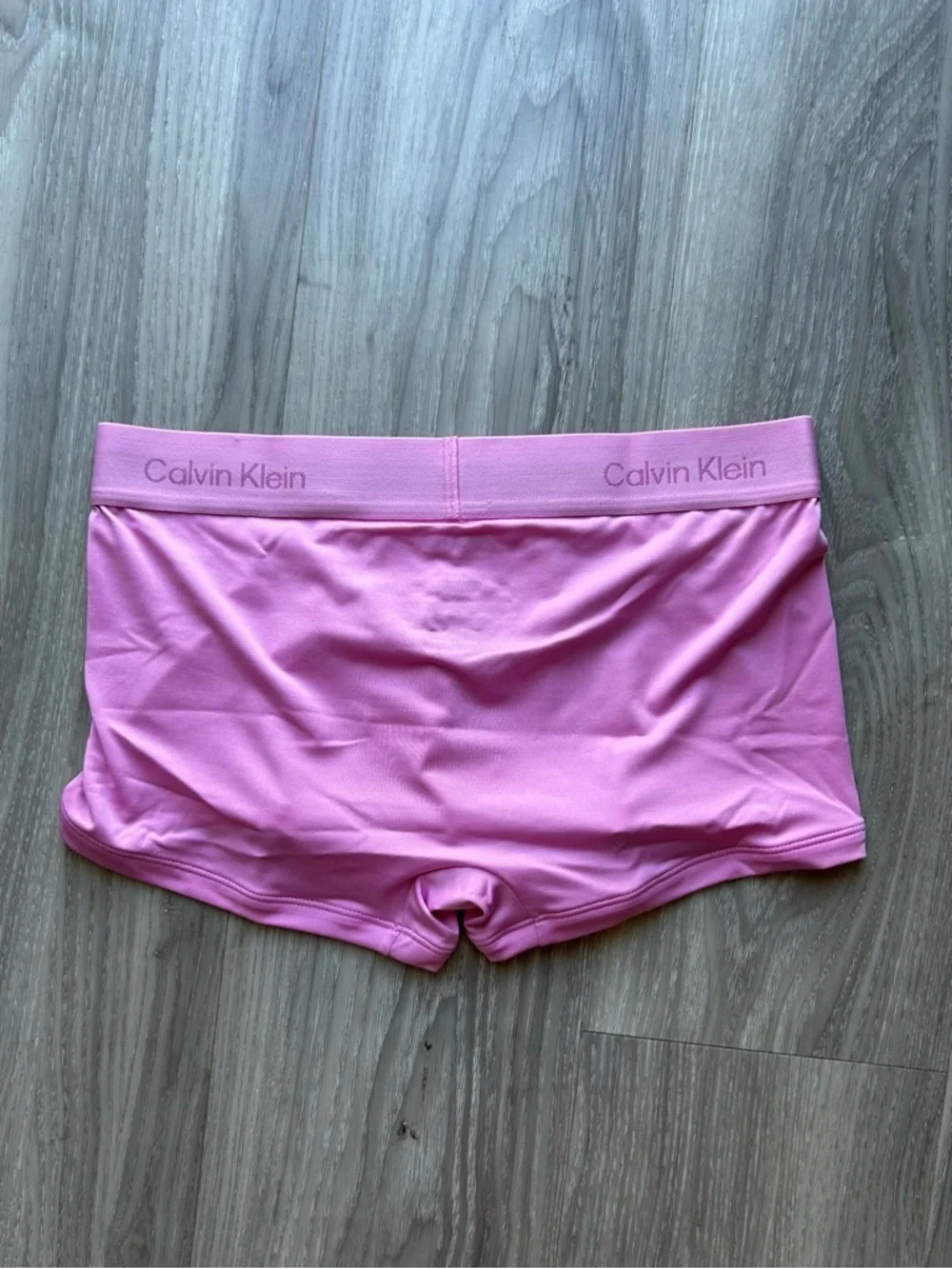 Calvin Klein calvin klein