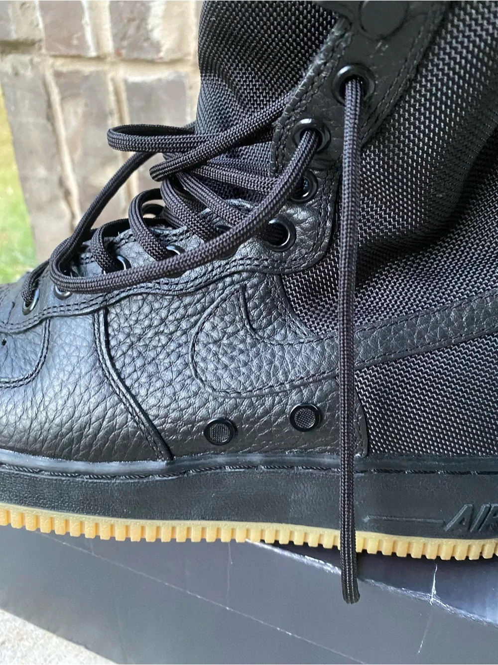Nike sturdy high