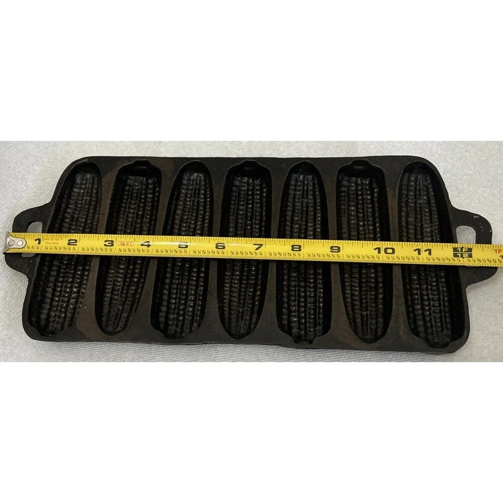 Unbranded vintage baking