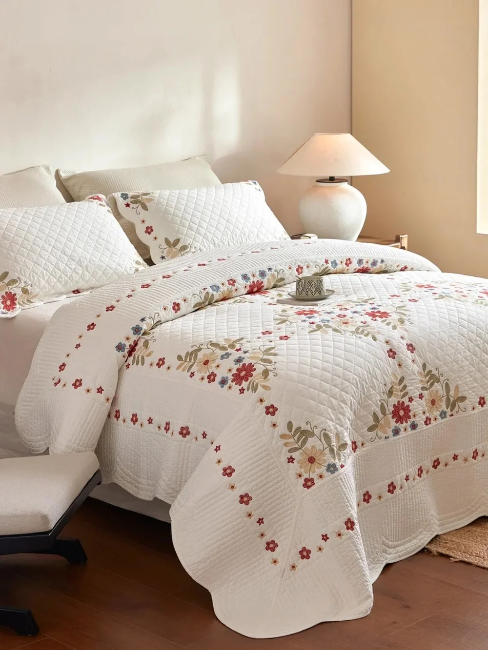 3 piece 100% cotton embroidered cottage floral quilt set farmhouse bedspread