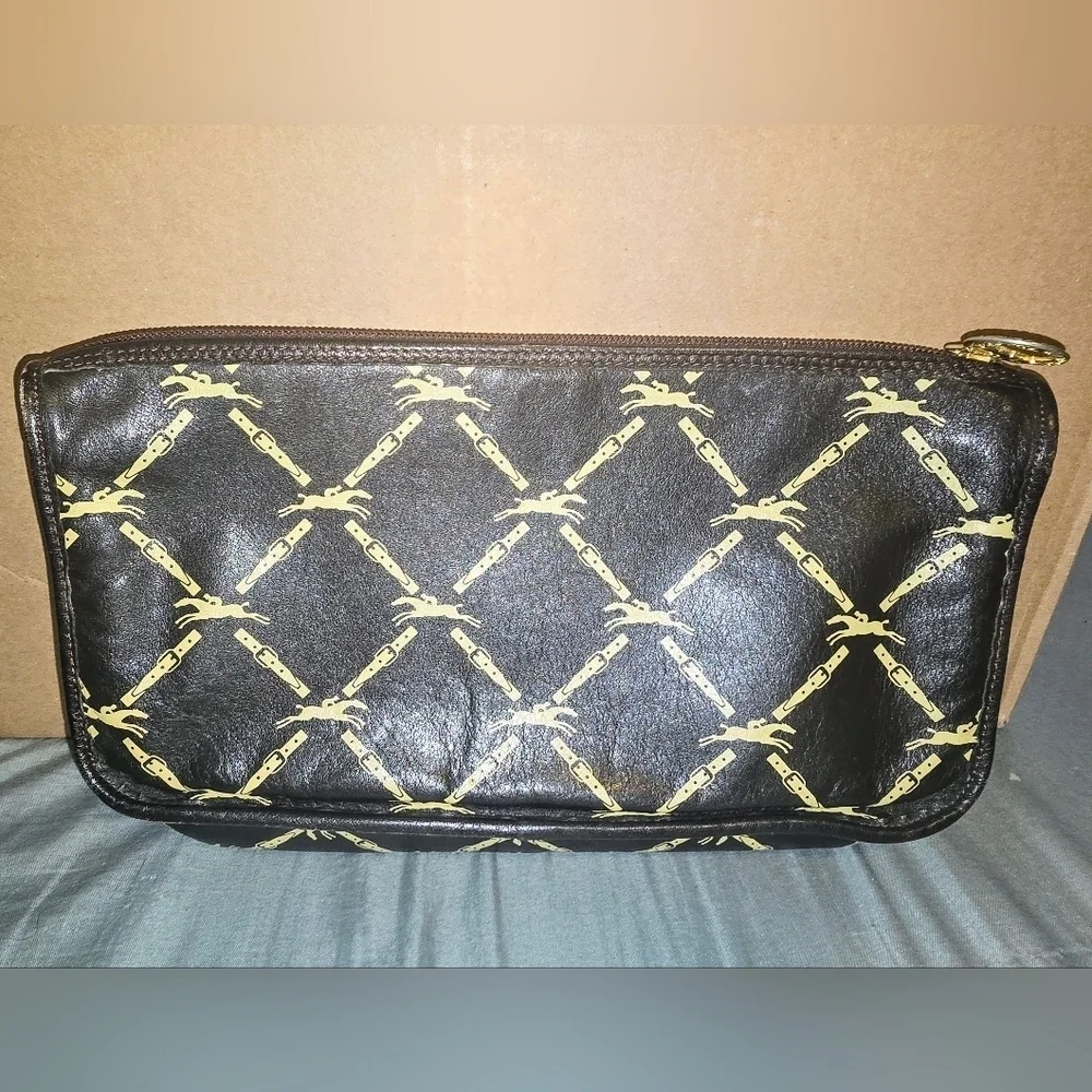 Longchamp stylish clutch