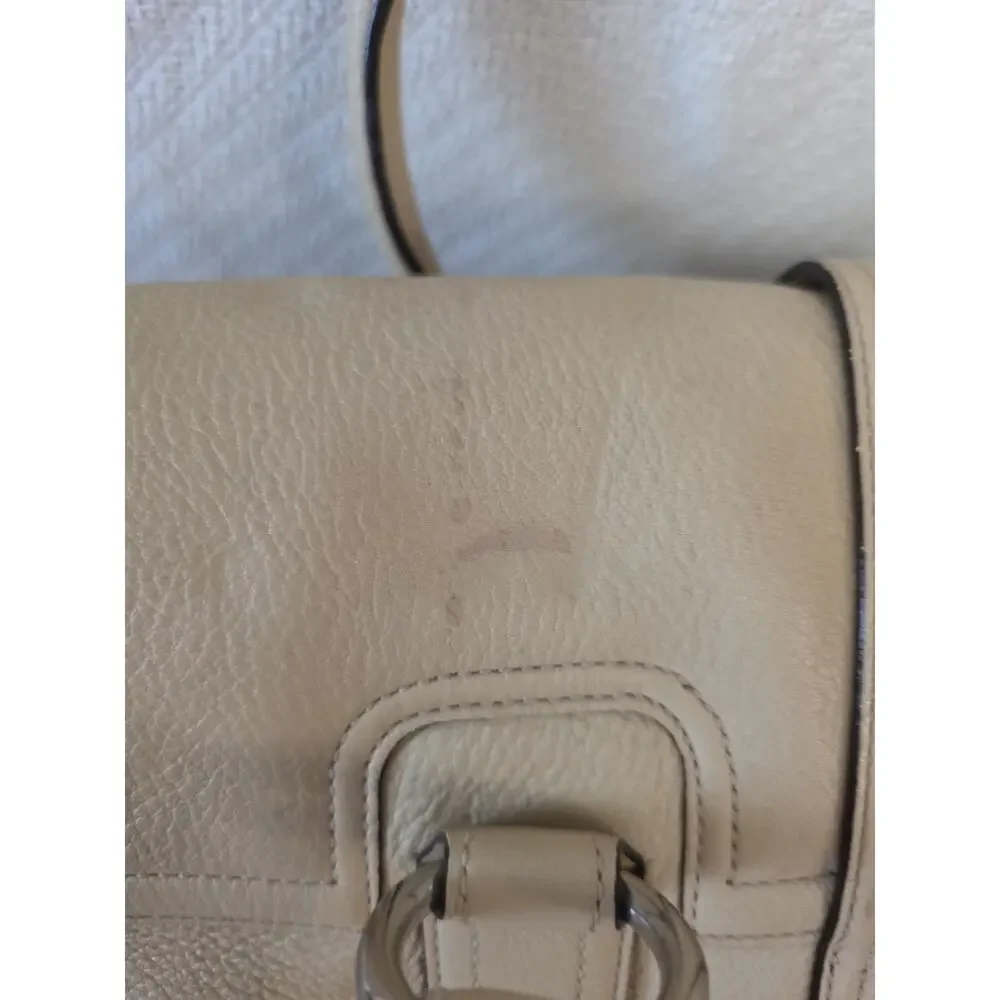 Coach tan shape theme