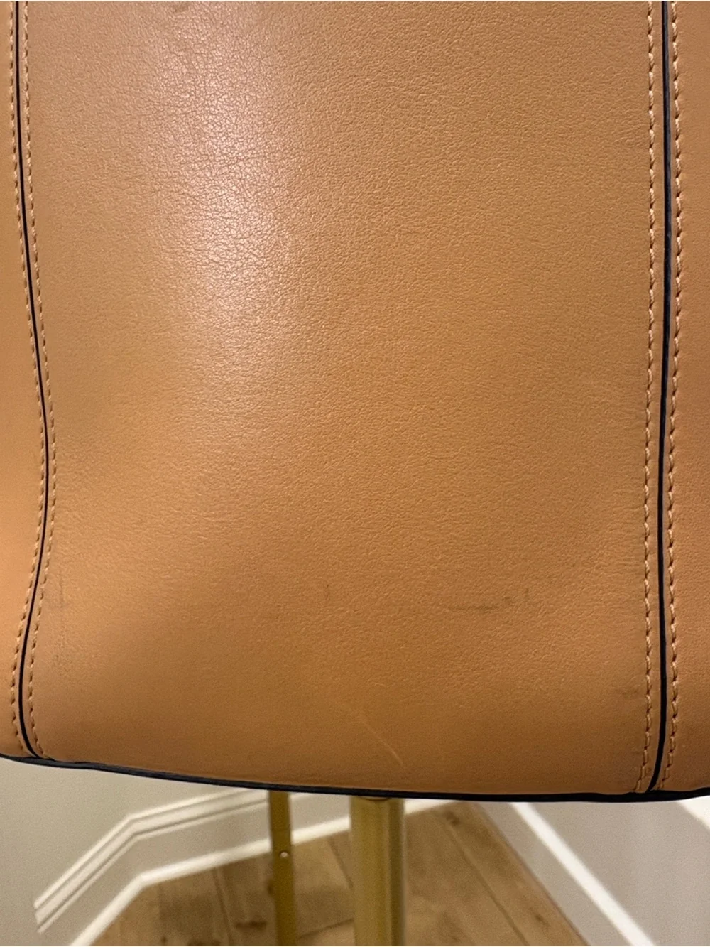 Tory Burch divot dirty side