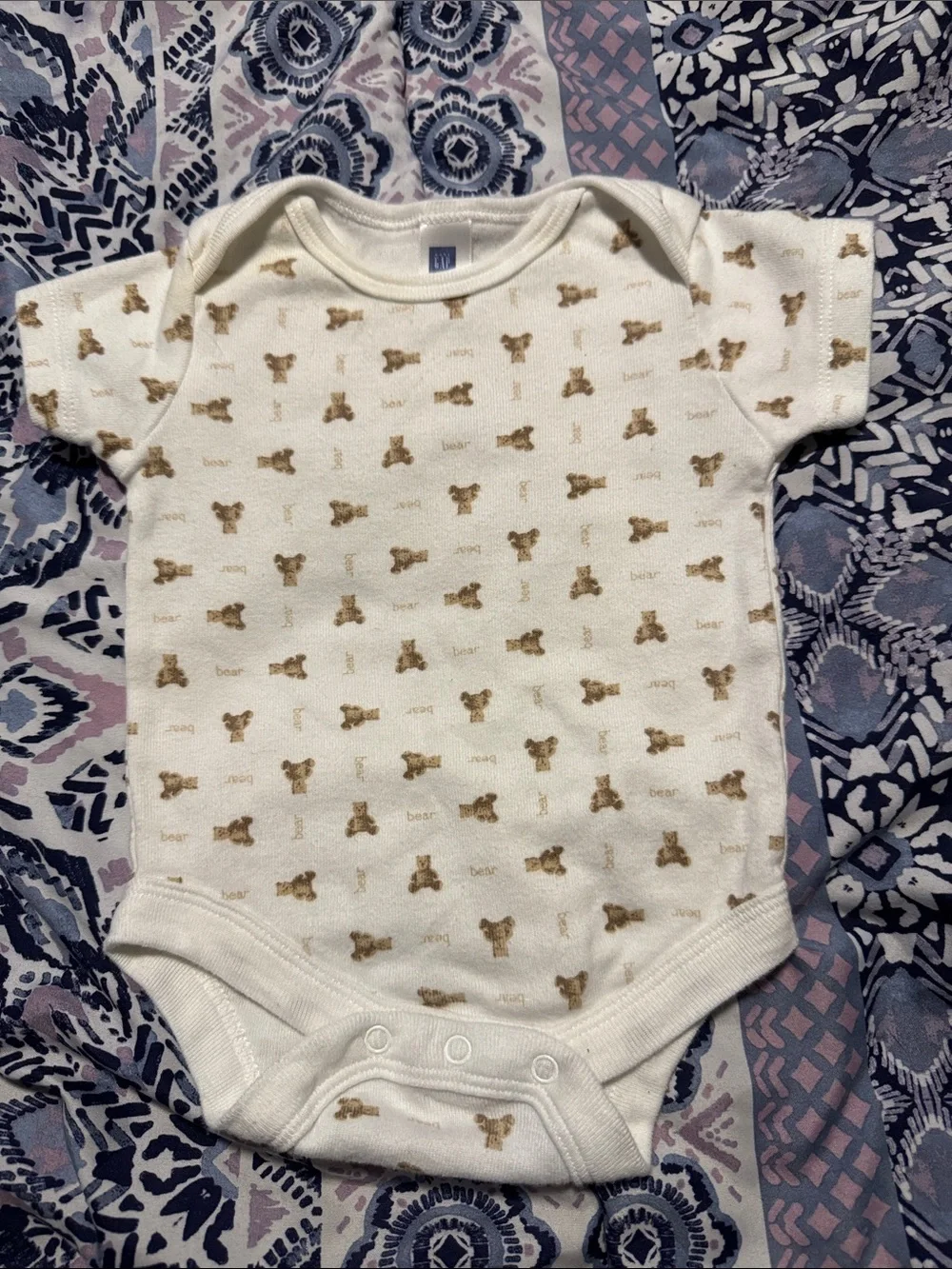 GAP Cream Baby Bodysuit with Brown Bear Print