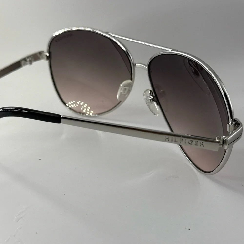 Tommy Hilfiger minor scratch