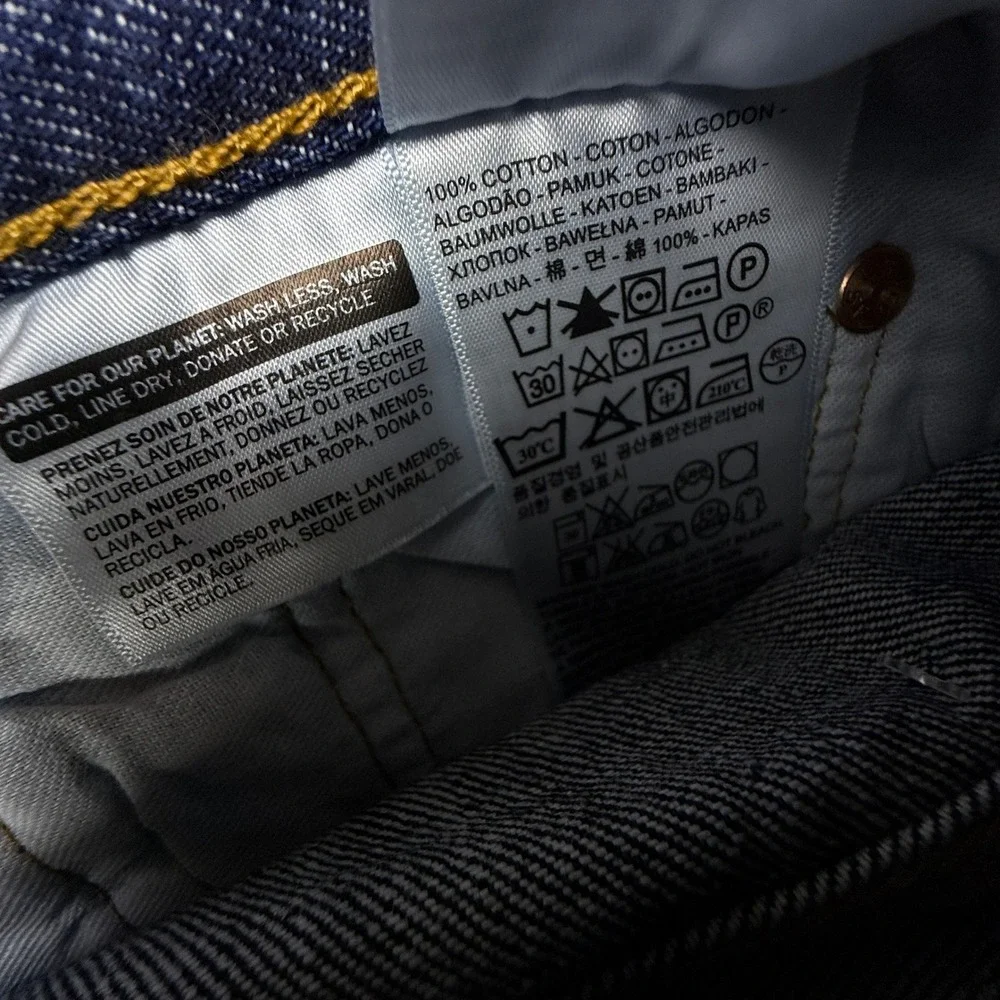 Levis pants have