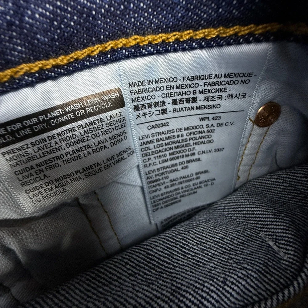 Levis pants have