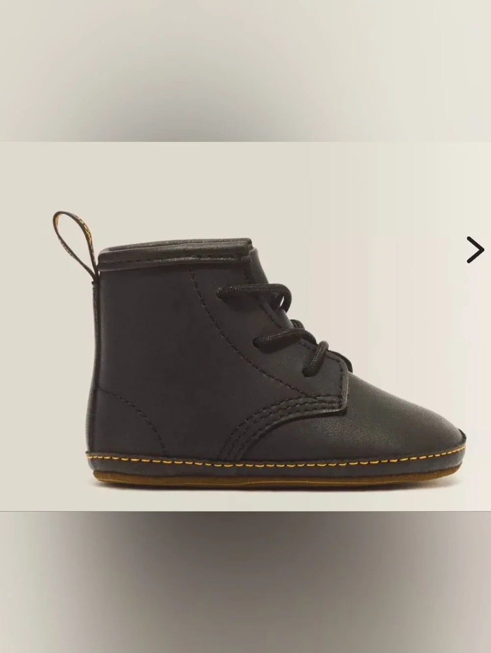 Dr. Martens classic mini