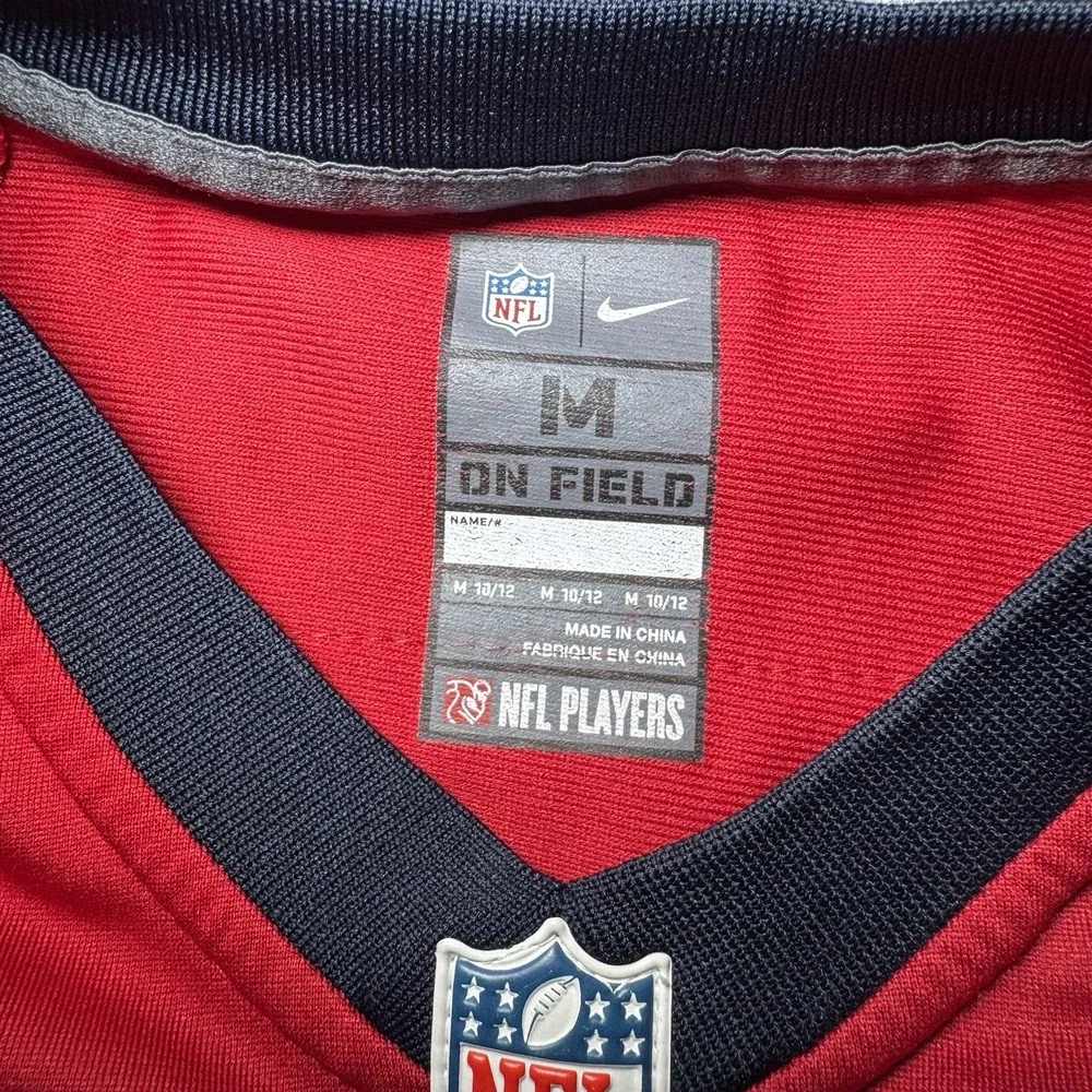 Nike details features