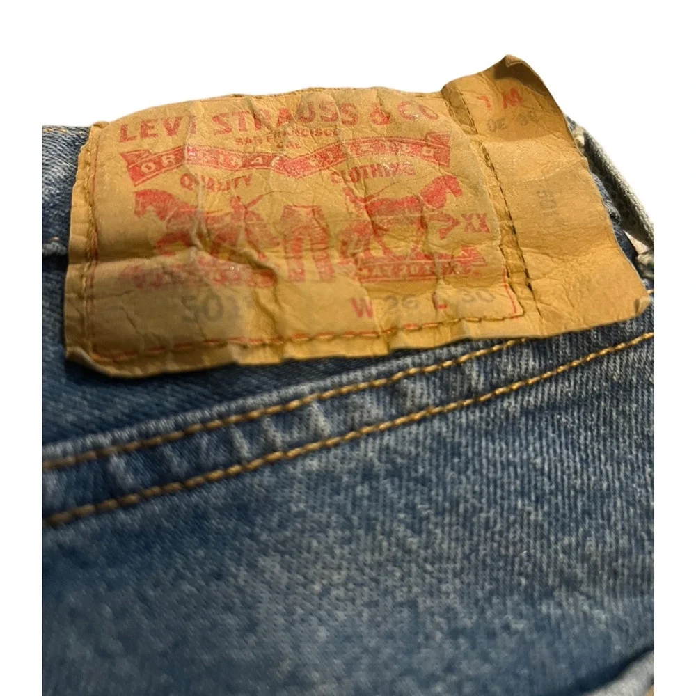 Levis item excellent