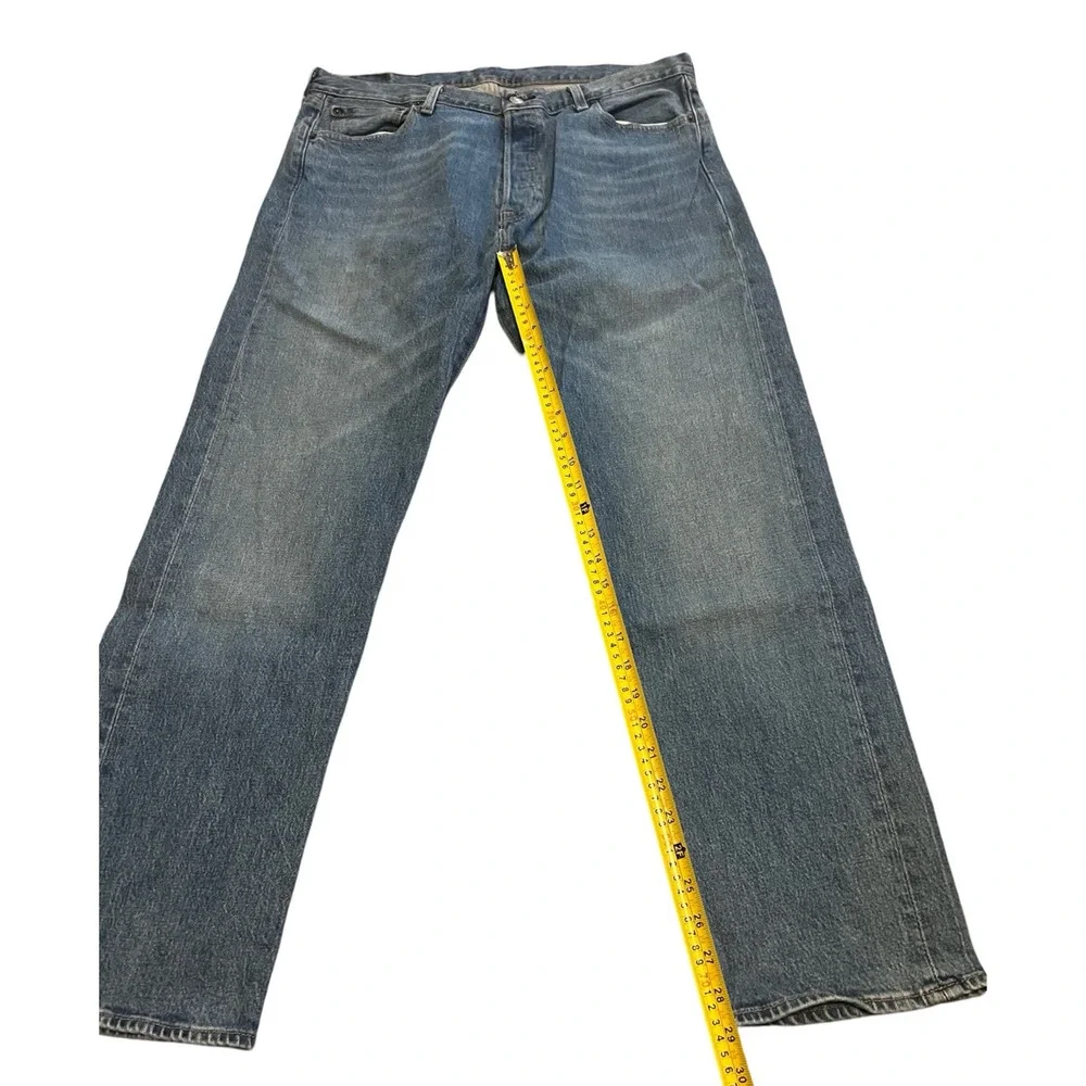 Levis item excellent