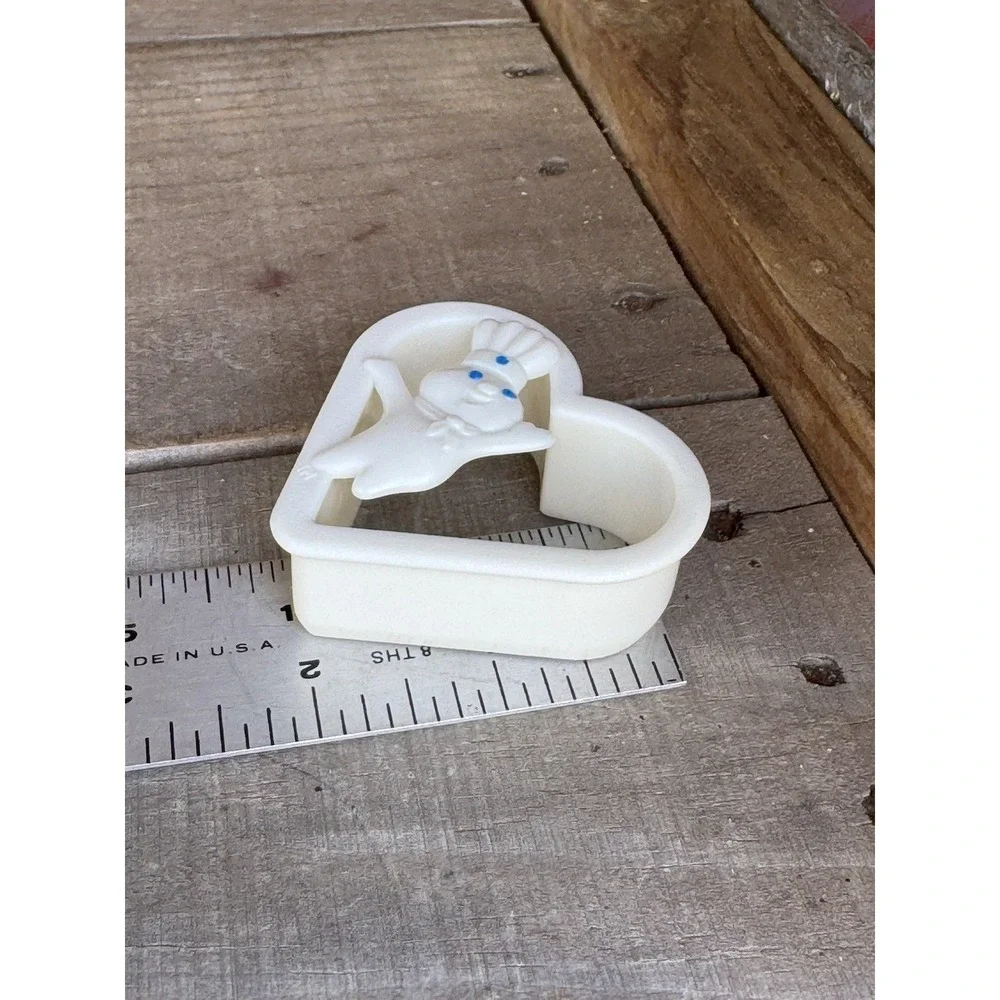 Pillsbury glass8