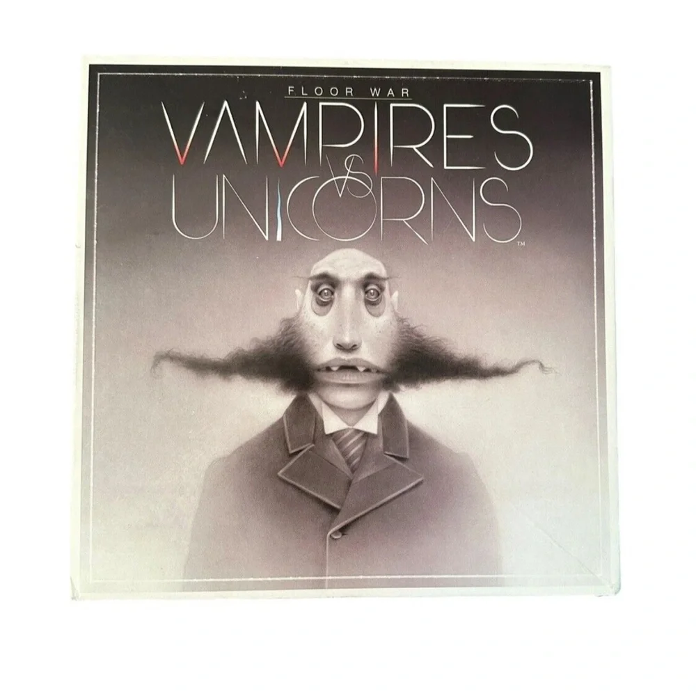 Floor‎ War Vampires Vs. Unicorns Card Game EXCELLENT Condition Complete Goth