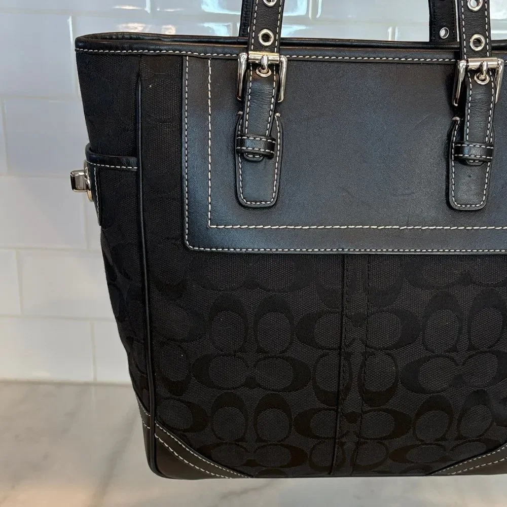 Coach authentic designer