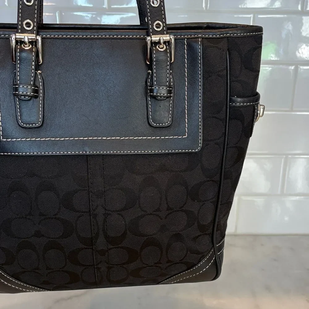 Coach authentic designer